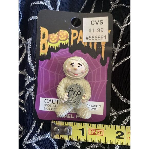 Halloween Vintage 1997 CVS Boo Party HALLOWEEN LAPEL PIN #586891 MUMMY - Picture 4 of 4
